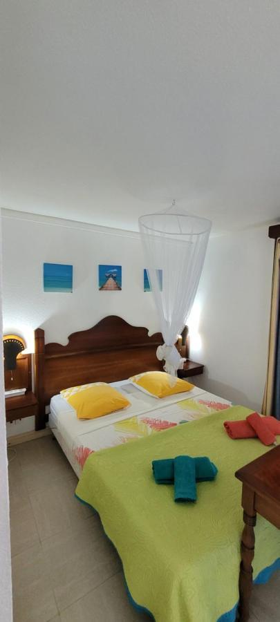 Turquoise Caritan Apartment Сент-Ан Екстериор снимка