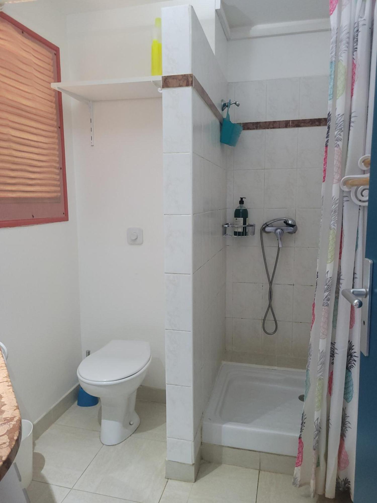 Turquoise Caritan Apartment Сент-Ан Екстериор снимка