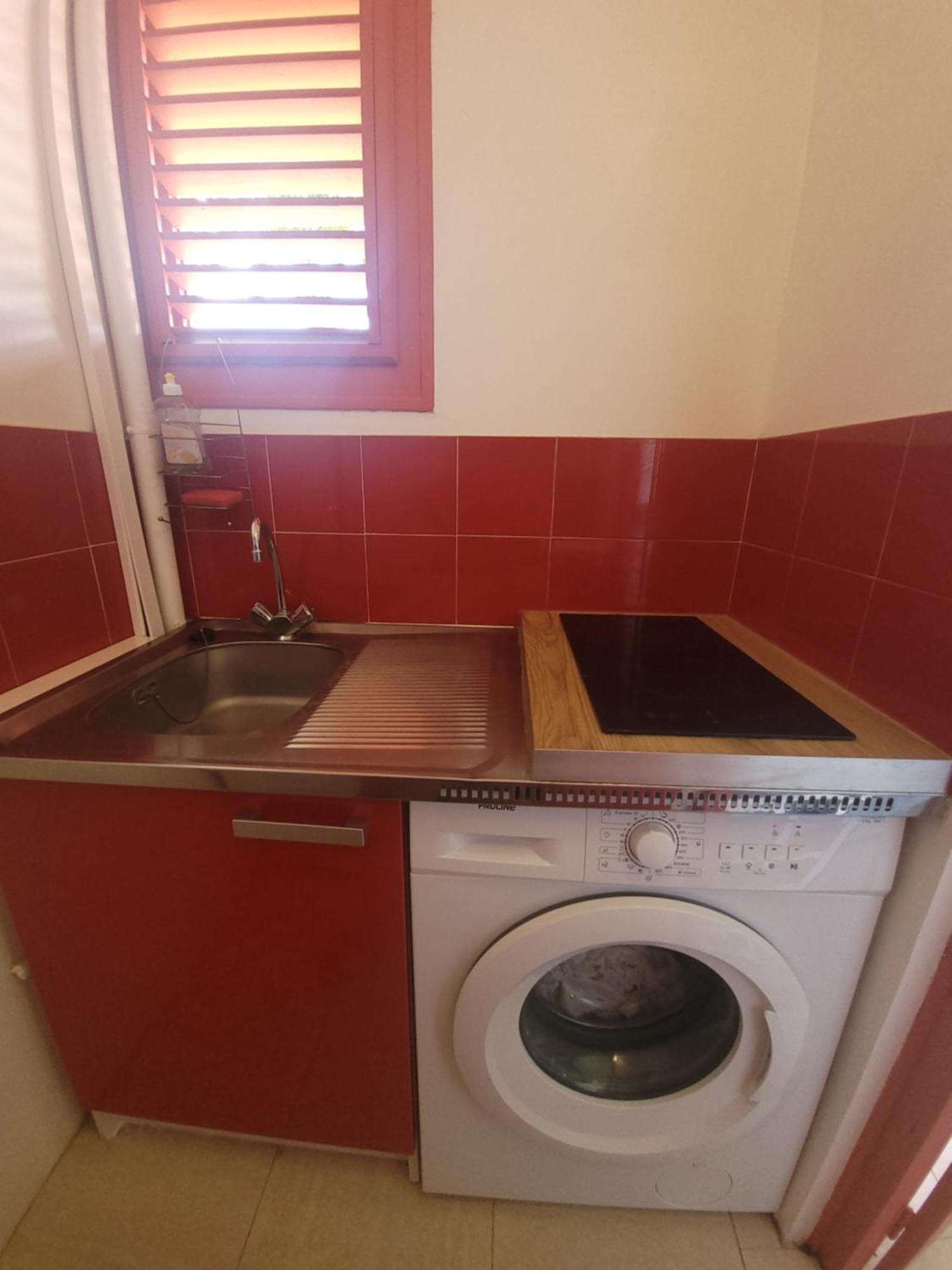 Turquoise Caritan Apartment Сент-Ан Екстериор снимка